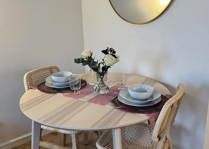 Stylish In Volta Quarter, Close To The Center! アパート Vihtra